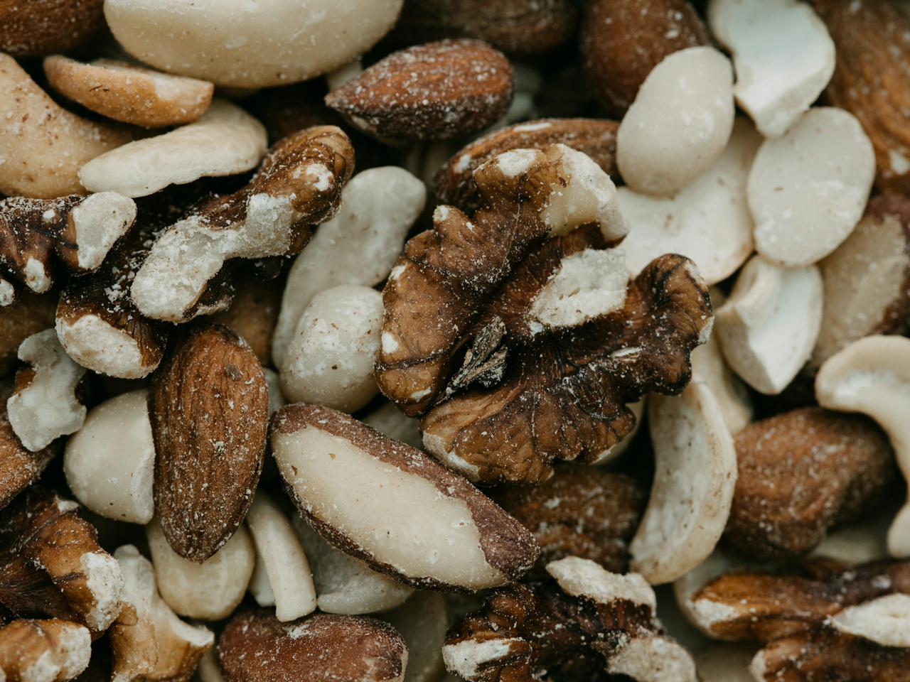 Selenium – an important mineral for immune function, thyroid and fertility