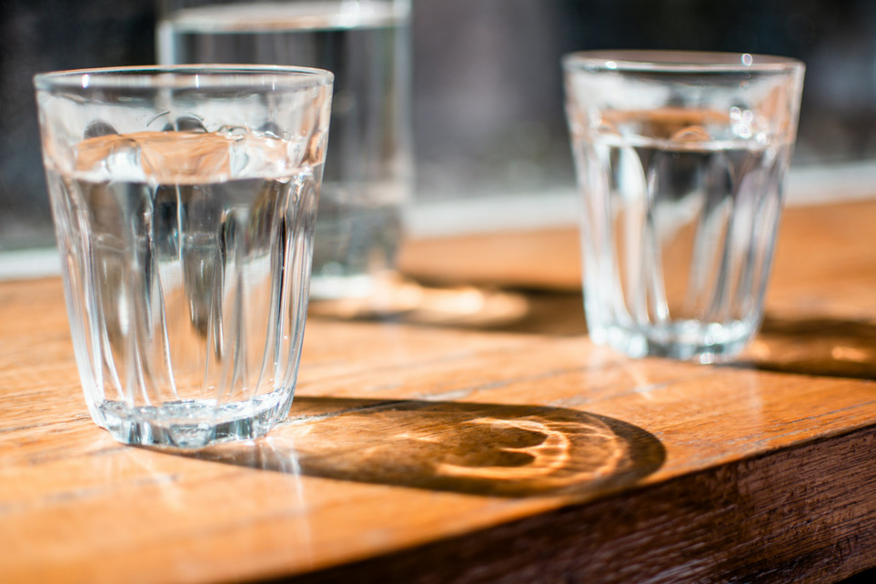 How much water should you drink per day? Find out here