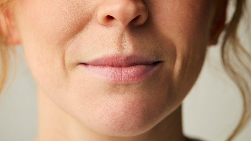 Cracked corners of the mouth – causes and foods with B vitamins