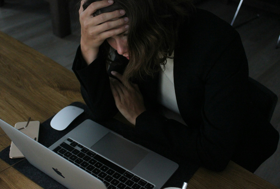 Vad är oxidativ stress? Här listar vi vanliga orsaker och riskgrupper